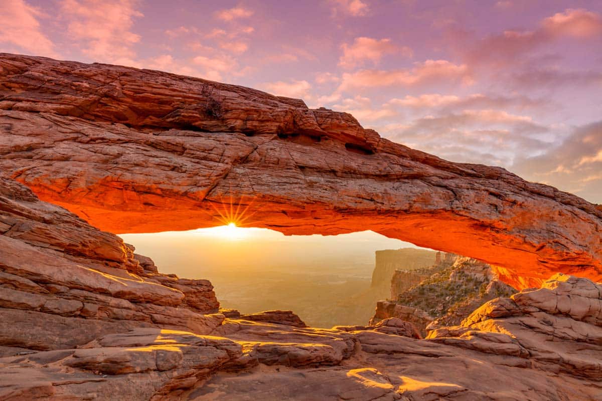 Canyonlands-National-Park-Mesa-Arch