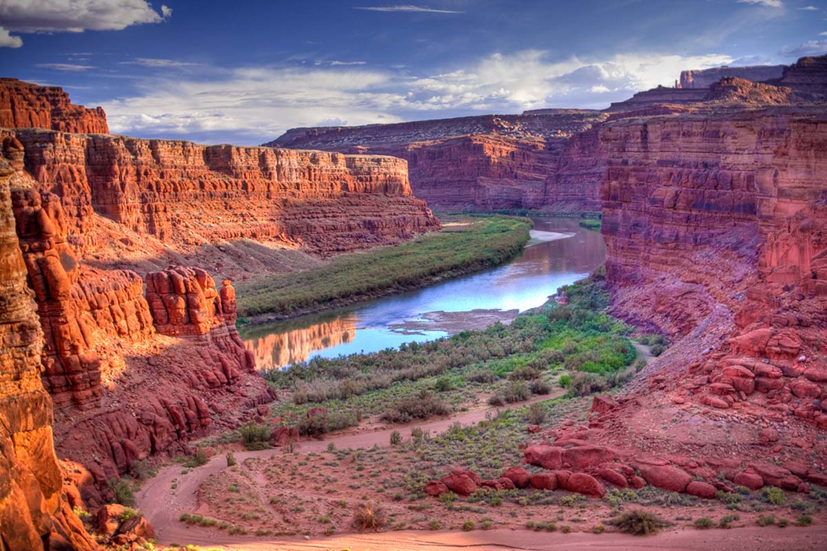 Colorado River that runs through Canyonlands National Park