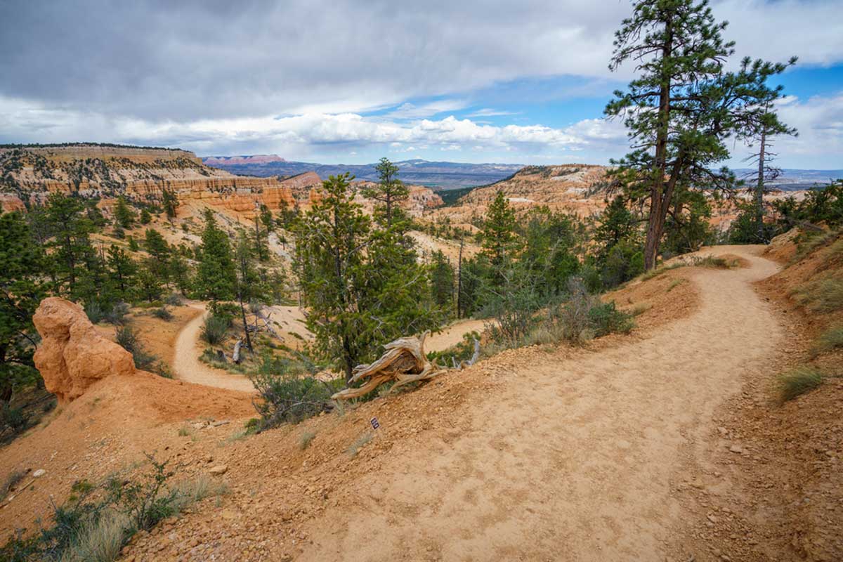 Fairyland Loop Trail 