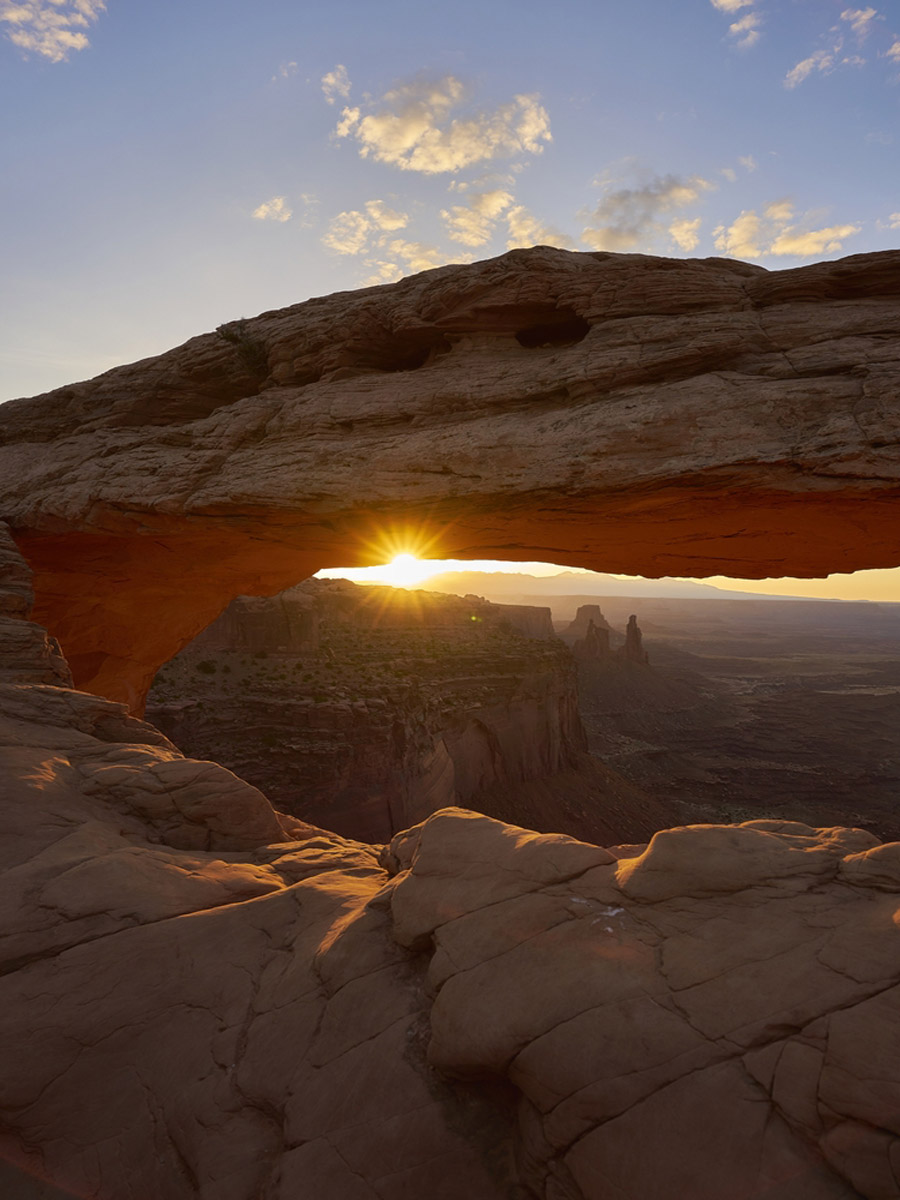 Mesa Arch, Canyonlands National Park, Utah, USA