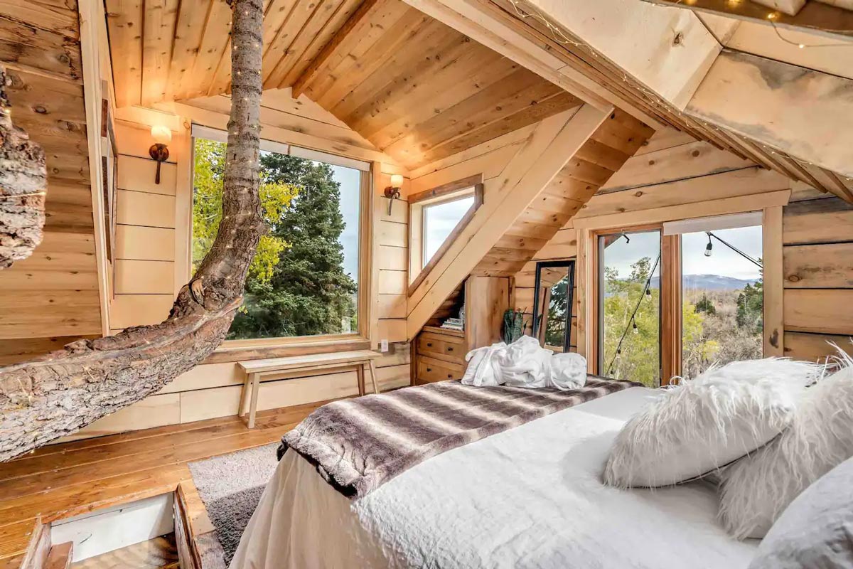 Dreamy Treehouse