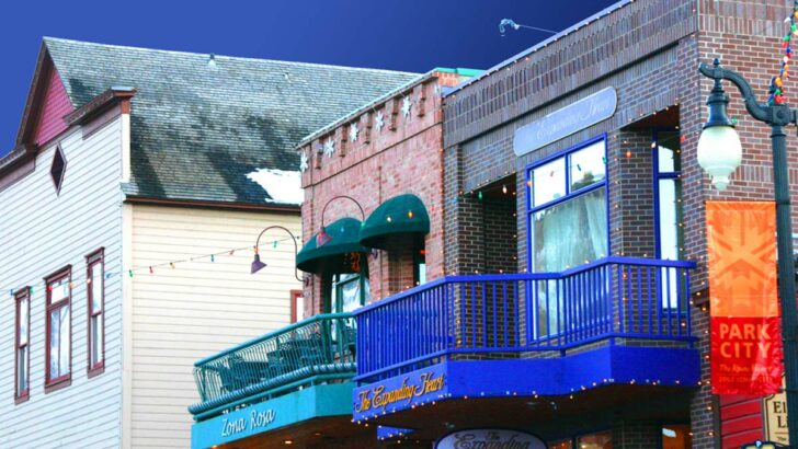 9 Best Bars in Park City for a Fun and Boozy Evening